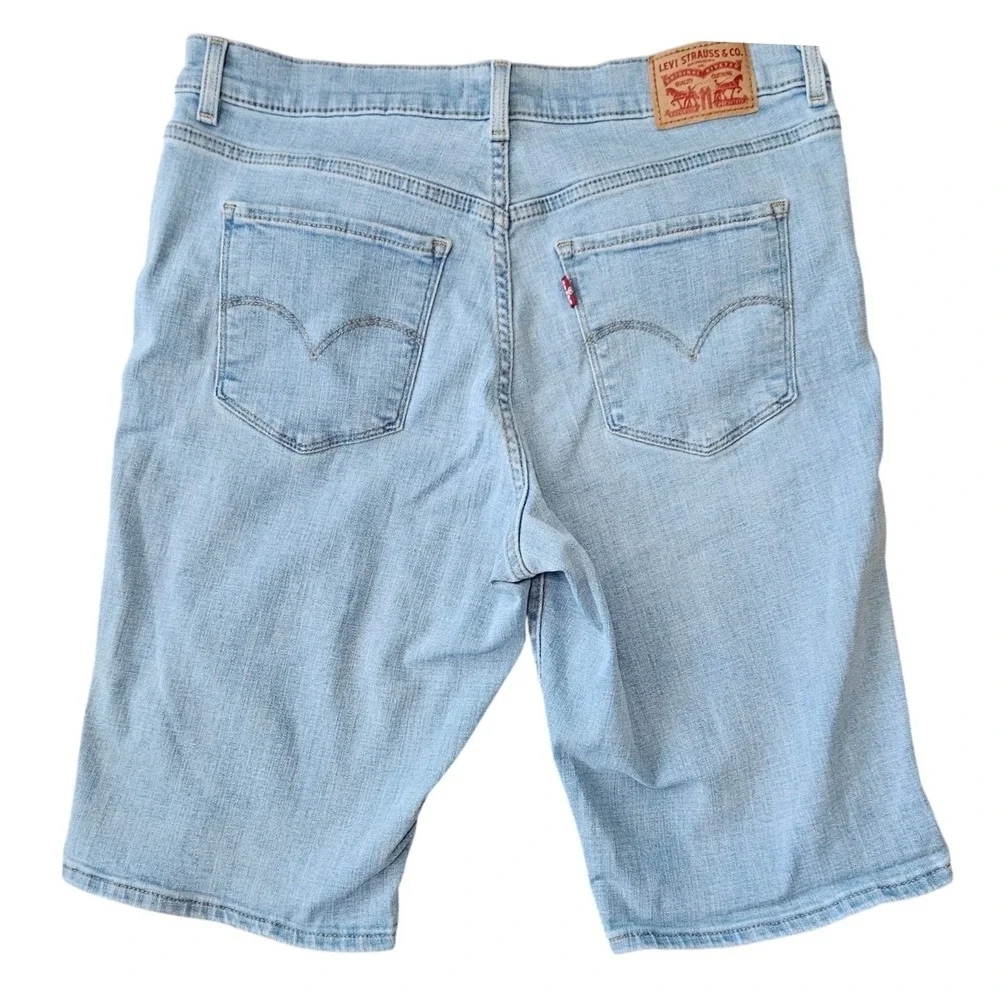 Levis Classic Jorts Bermuda Shorts Womens 30 Light Wash Blue Denim Mid Rise